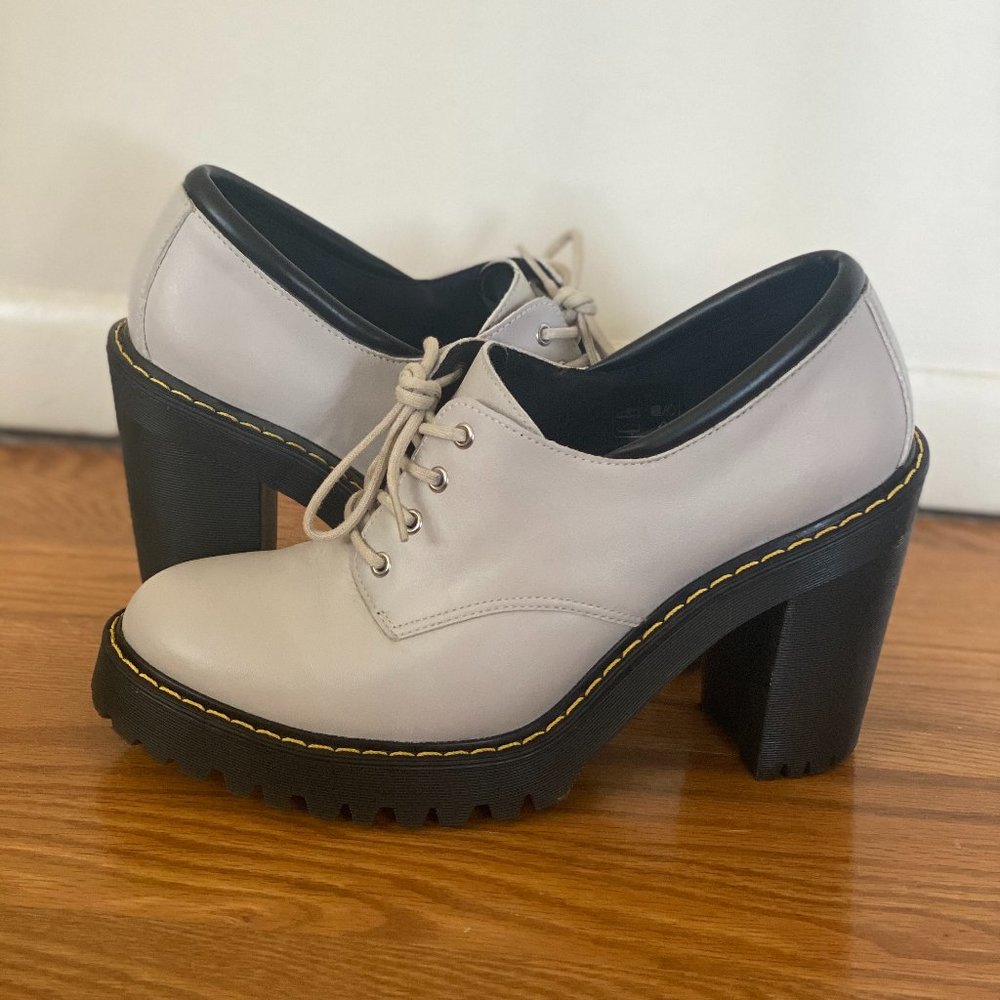 RARE Dr Martens Salome Oxford Heel Boots Sz 9 Bone